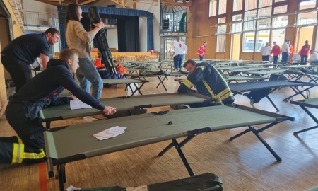 Halle in Röhrnbach für Aufnahme ukrainischer Flüchtlinge vorbereitet