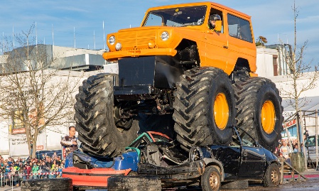 Monstertruck Show | Gebrüder Frank