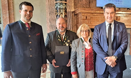 Ludwig Berger erhält das Ehrenzeichen des Ministerpräsidenten für Verdienste im Ehrenamt