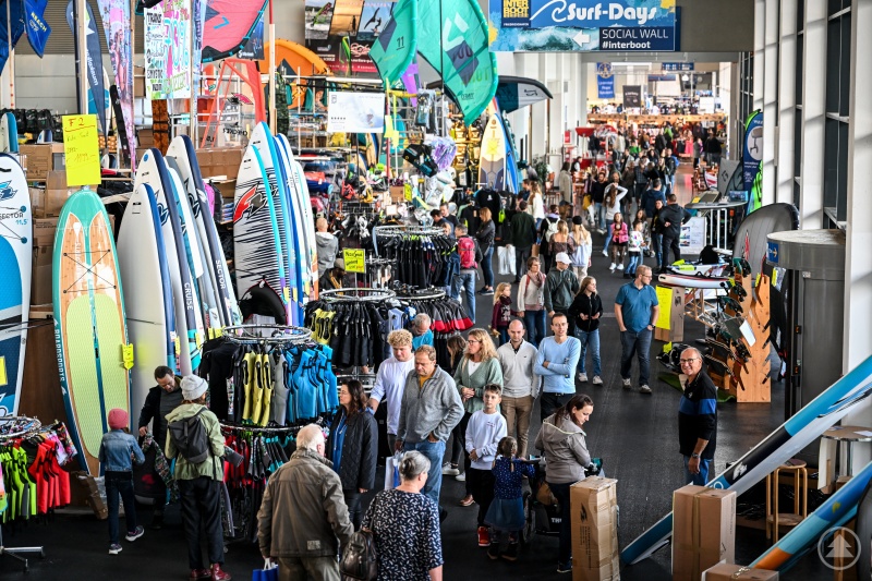 Besucher in Halle A5