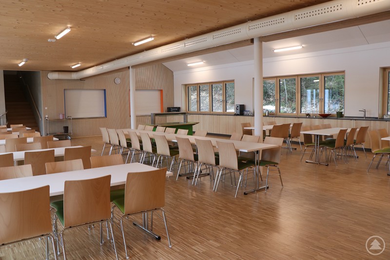 Hausführungen, bei denen auch der neu gebaute Speisesaal gezeigt wird, stehen auf dem Programm. NPV BW - PM 25-25 Jugendwaldheim öffnet für alle seine Türen (2).JPG