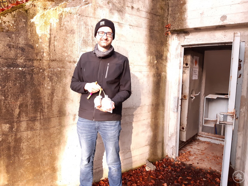 Steinbauer mit einer Kugelbombe - Highlight einer Pyro-Show