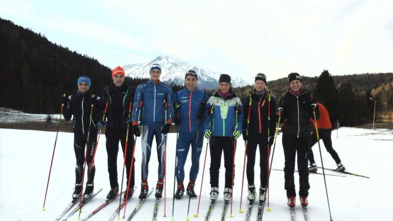 Zu sehen sind von links: Jonas Gubisch, Soran Aksoy, Johannes Wurzer, Alexander Bender, Antonia Lang, Julia Weny und Amelie Kellermeier.