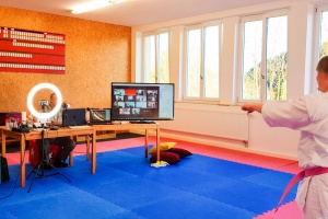 Karatesportler legen virtuell ihre Karateprüfung ab
