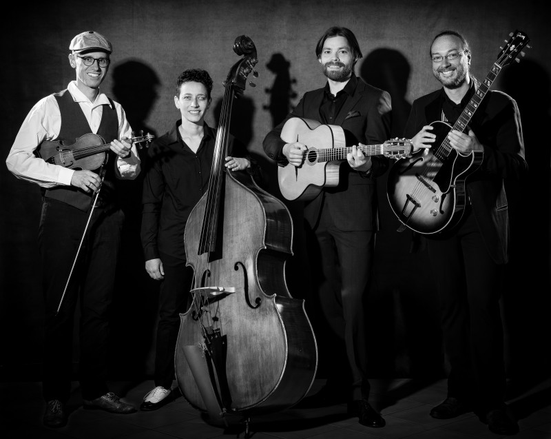 „InSwingtief“ mit Thomas Buffy (v.l.), Sabrina Damiani, Felix Leitner und Stefan Degner gastiert am 29. September im Hans-Eisenmann-Haus.