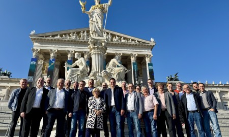 Informationsfahrt führte Bürgermeister und Landrat nach Linz und Wien