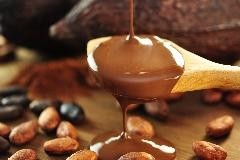 Flyer/Grafik zum Event: Schokoladenverkostung in der Kaffeerösterei Zwiesel am Fr., 20.12.2024 - Mi., 31.12.2025