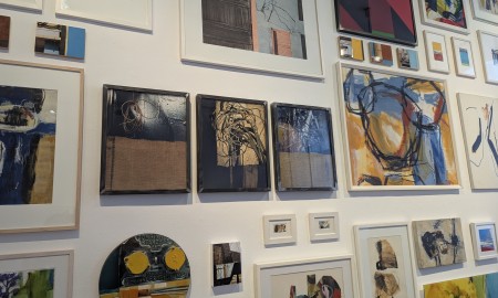 Wanderausstellung "Bis jetzt": Maria Maier und die Kunst, das Eigene im Außen zu finden