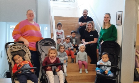 MOON GmbH spendet Buggys f&uuml;r die Kinderkrippe im Kindergarten Finkennest