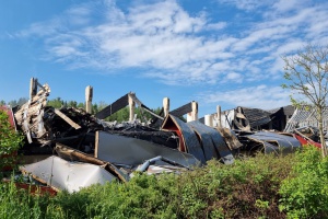 UPDATE: Brand bei Metallverarbeitungsunternehmen in Schönanger (Lkr. FRG)
