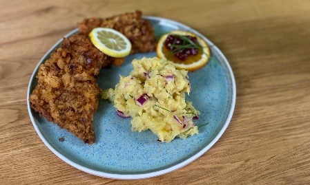 WAIDLER KOCHT REZEPT: MIT BEPPO CALZONE: WIENER SCHNITZEL DELUXE UND GAUDI-KARTOFFELSALAT