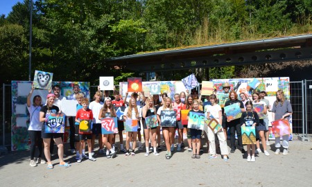 Bunte Botschaften für die Seele – Jugendliche gestalten Graffitis zum Thema psychische Gesundheit