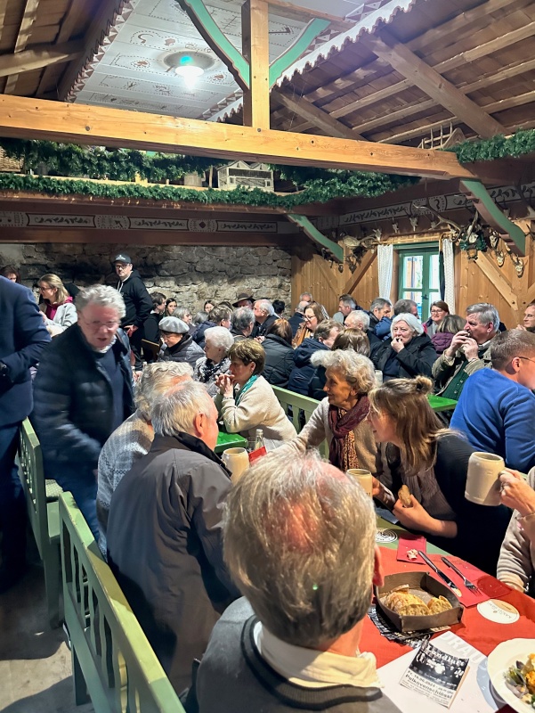 Viele gut gelaunte ehemalige FRG-ler sorgten für ein volles Bayerwaldhaus im Münchner Westpark.