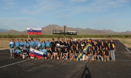 Schnellere Prototypen-Entwicklung: Studenten-Teams erfolgreich bei Drohnen- und Rennprojekt