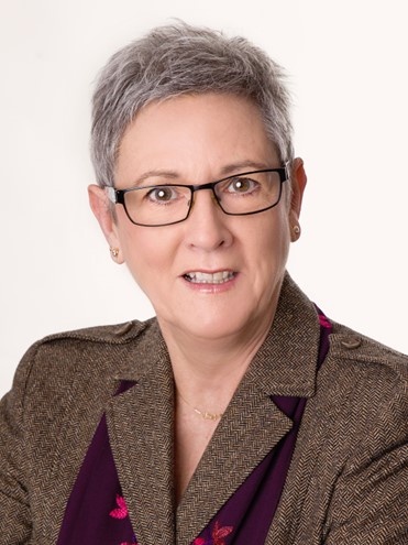 Flyer/Grafik zum Event: Gabriele Henrich: Satire ist das Salz in der Suppe der Literatur am Fr., 10.05.2024 ab 18:30 Uhr