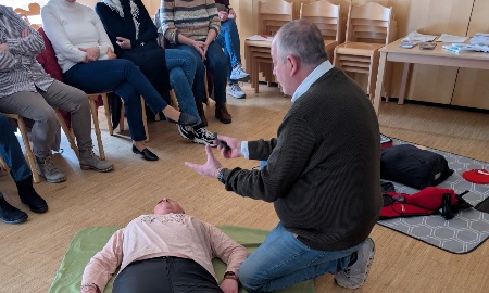 Erfolgreiche Kursreihe für pflegende Angehörige im Landkreis –  Nachfrage nach weiteren Angeboten