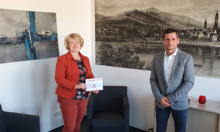 Rita Hagl-Kehl besucht Agentur für Arbeit in Deggendorf