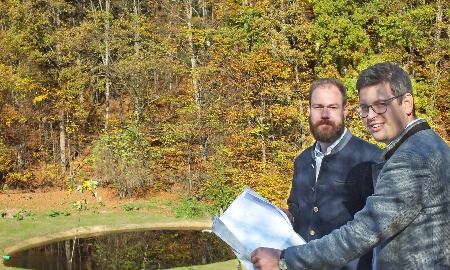 Naturnaher Bachlauf und Löschweiher