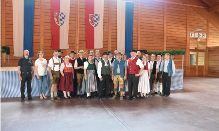 Niederbayerisches Trachtentreffen 2025 der niederbayerischen Gauverbände Trachtengau Niederbayern, Bayerischer Waldgau und Dreiflüsse-Trachtengau Passau