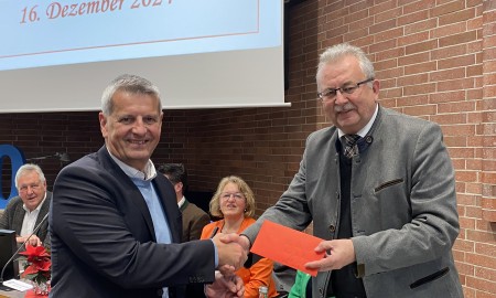 Robert Betz bei der letzten Kreistagssitzung 2024 verabschiedet