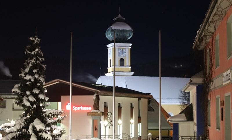 Flyer/Grafik zum Event: Kindermette in der Pfarrkirche Frauenau am Mi., 24.12.2025 von 16:00 bis 17:00 Uhr