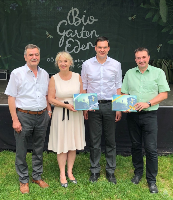Landesgartenschau Bürgermeisterkonferenz Rohrbach: (Von links) Bürgermeister Josef Kern, Bezirkshauptfrau Dr. Wilbirg Mitterlehner, Landrat Sebastian Gruber und Bürgermeister Wilfried Kellermann