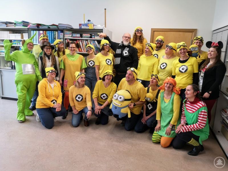 Der „Gru“ mit seiner Lehrer-Crew der Realschule Grafenau