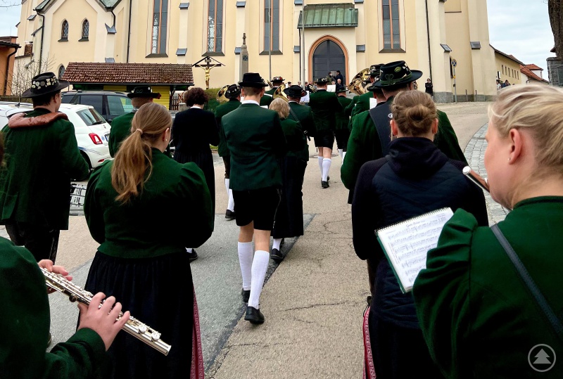 Umzug mit der Hofmarkkapelle