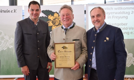 Georg Pletl ist neuer Ehrenvorsitzender des Bayerischen Wald-Vereins