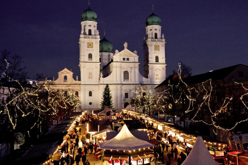 Flyer/Grafik zum Event: Passau Christkindlmarkt am Di., 26.11.2024 - So., 22.12.2024