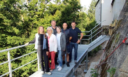 Schloss Wolfstein: Wartungssteg als erster Schritt bei der Sanierung der Schlossmauer