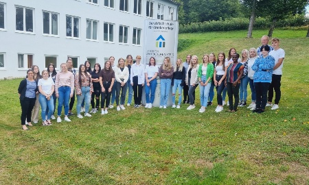 Neue Auszubildende an der Berufsfachschule für Pflege in Freyung