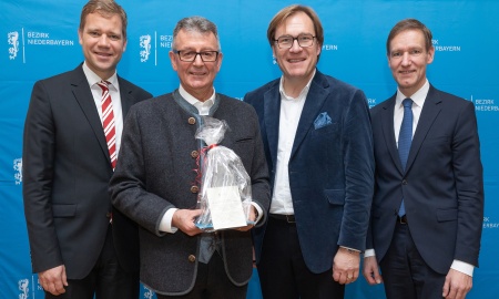 Bezirksheimatpfleger Dr. Maximilian Seefelder tritt in den Ruhestand